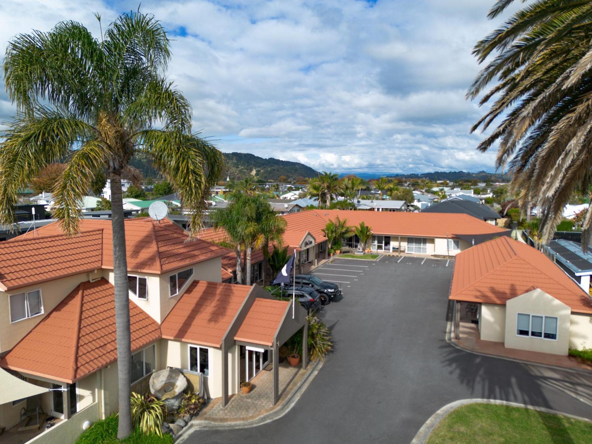 Pacific Coast Motor Lodge Уакатане Екстериор снимка
