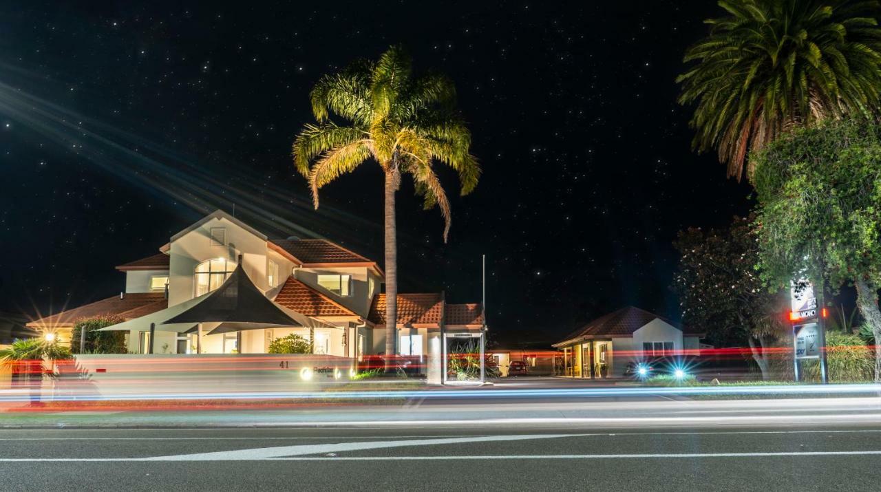 Pacific Coast Motor Lodge Уакатане Екстериор снимка